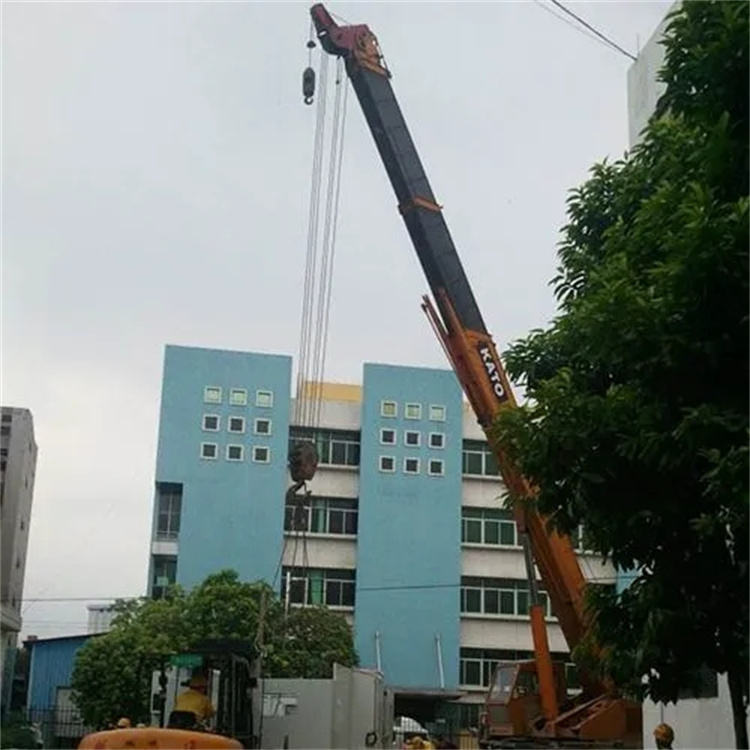 曲周为什么要选择专业的吊车出租